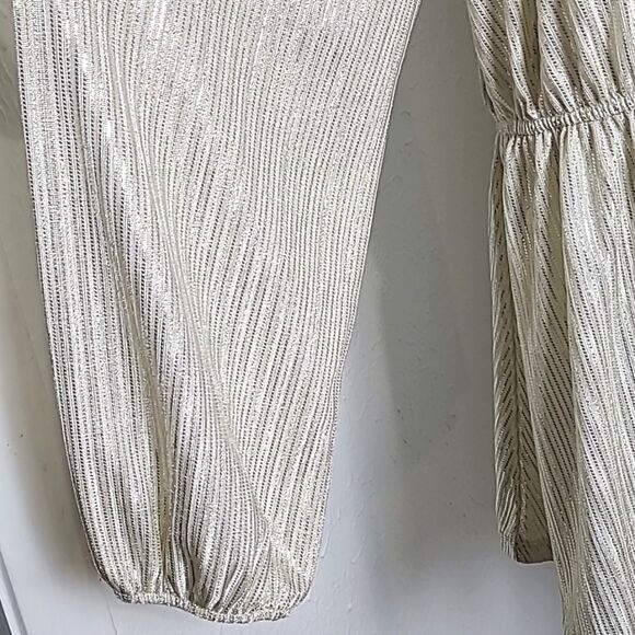 Lane Bryant White & Silver Metallic Top, Peplum Waist, Longsleeves, Size 22/24 - Picture 4 of 8